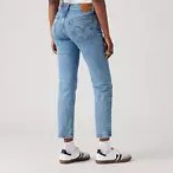 Levi’s High Rise Wedgie Jeans | Distressed | Size 28 | 99% Cotton | GUC - Picture 2 of 10